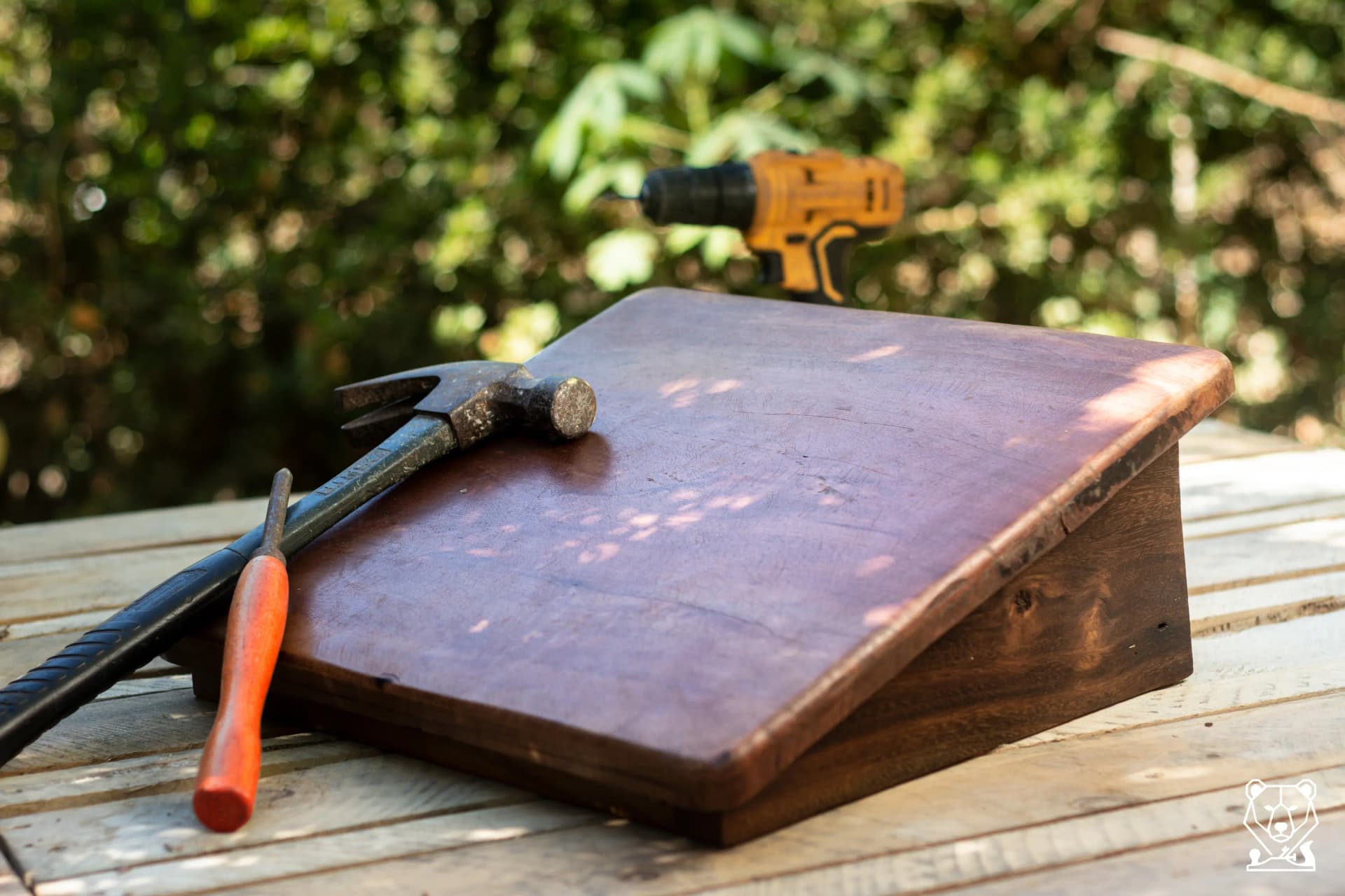 Reposapiés de Madera de Guanacaste